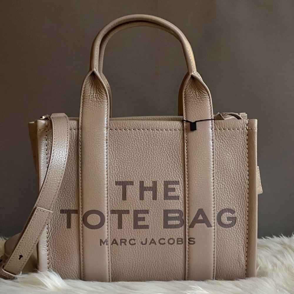 Marc Jacobs The Leather Small Tote Bag